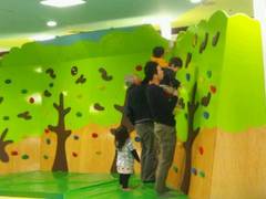 広島の子連れで行く室内遊び場13選 アスレチック付きや0歳児の赤ちゃんのお出かけにも 子連れのおでかけ 子どもの遊び場探しならコモリブ 広島の子連れで行く室内遊び場13選 アスレチック付きや0歳児の赤ちゃんのお出かけにも 子連れのおでかけ 子どもの遊び場探しならコモリブ