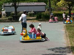 松浦河畔公園 子連れのおでかけ 子どもの遊び場探しならコモリブ 松浦河畔公園 子連れのおでかけ 子どもの遊び場探しならコモリブ
