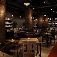 ブルー ブックス カフェ 自由が丘店 （BLUE BOOKS CAFE） の写真 (3)
