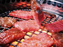 福岡県内で子連れ焼肉におすすめのお店10選 キッズルームのあるお店も 2 子連れのおでかけ 子どもの遊び場探しならコモリブ