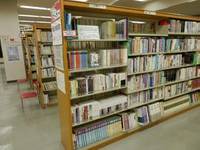 神戸市立新長田図書館 の写真