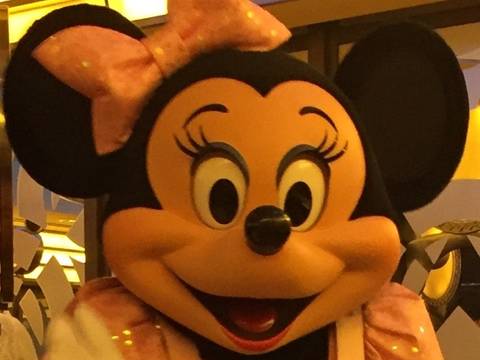 シェフ ミッキー Chef Mickey 子連れのおでかけ 子どもの遊び場探しならコモリブ シェフ ミッキー Chef Mickey 子連れのおでかけ 子どもの遊び場探しならコモリブ