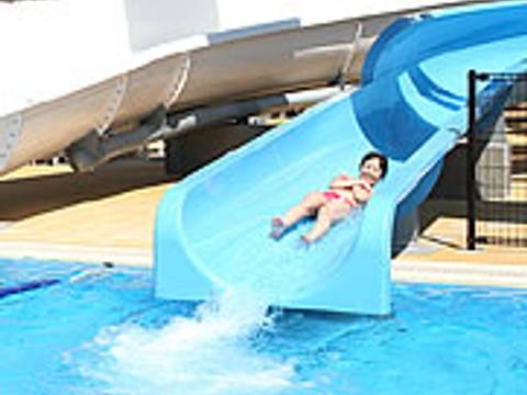 神戸のおすすめなプール10選 室内温水プールや市民プール 幼児プールのある施設も 子連れのおでかけ 子どもの遊び場探しならコモリブ 神戸のおすすめなプール10選 室内温水プールや市民プール 幼児プールのある施設も 子連れのおでかけ 子どもの遊び場探しならコモリブ
