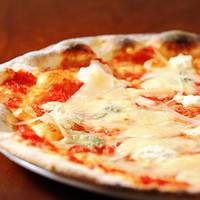 Pizzeria D.F Azzurro (ピッツェリア ディーエフ アズーロ) の写真 (3)