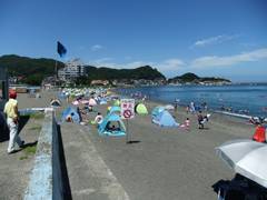 子供と楽しむ関東の海水浴場選 家族連れで賑わう磯遊びスポットや子連れに穴場な所も 子連れのおでかけ 子どもの遊び場探しならコモリブ