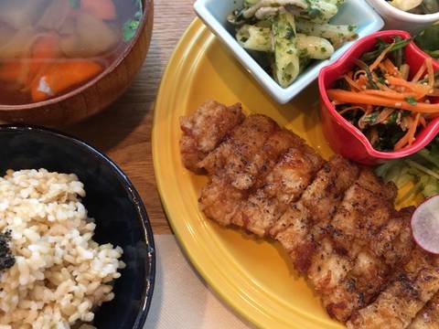 那覇の子連れでいけるカフェおすすめ6選 話題のマクロビオティックのお店も 2 子連れのおでかけ 子どもの遊び場探しならコモリブ 那覇の子連れでいけるカフェおすすめ6選 話題のマクロビオティックのお店も 2 子連れのおでかけ 子どもの遊び場探しならコモリブ