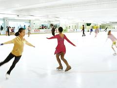 東京の子供と楽しめるアイススケート場7選 子連れのおでかけ 子どもの遊び場探しならコモリブ 東京の子供と楽しめるアイススケート場7選 子連れのおでかけ 子どもの遊び場探しならコモリブ