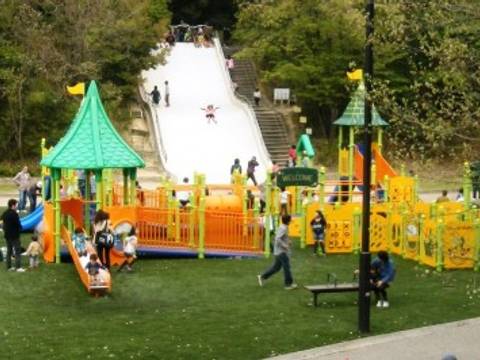 大阪のアスレチック遊具のある公園25選 大きい公園から無料で楽しめるスポットも 4 子連れのおでかけ 子どもの遊び場探しならコモリブ 大阪のアスレチック遊具のある公園25選 大きい公園から無料で楽しめるスポットも 4 子連れのおでかけ 子どもの遊び場探しならコモリブ