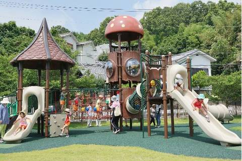 名古曽児童公園 子連れのおでかけ 子どもの遊び場探しならコモリブ