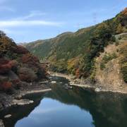関西のおすすめ観光列車9選！紅葉シーズンに人気のトロッコ列車も