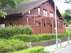 洋光台駅前公園こどもログハウス おもしろハウス 子連れのおでかけ 子どもの遊び場探しならコモリブ 洋光台駅前公園こどもログハウス おもしろハウス 子連れのおでかけ 子どもの遊び場探しならコモリブ