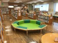 町田市立中央図書館 の写真 (1)